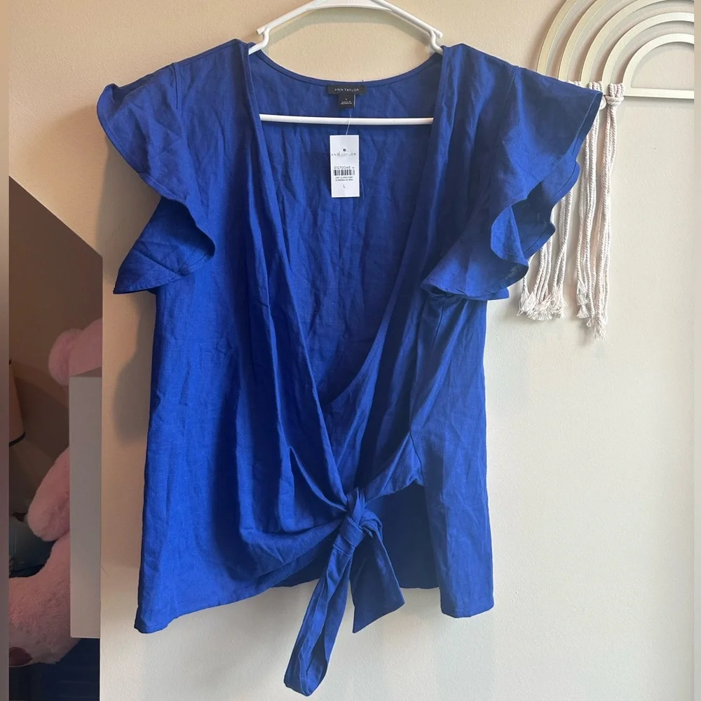 Ann Taylor Blue Ruffled Cap Sleeve Blouse - Picture 1 of 7